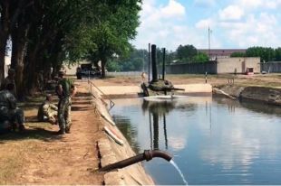 На полигоне в Черниговской области испытали танки под водой