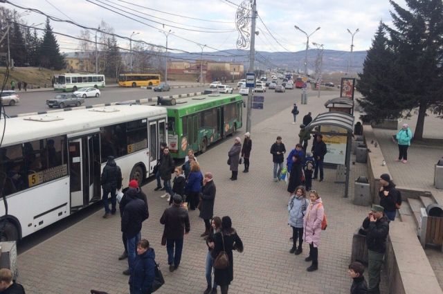 Тюменец возмущен поведением водителей автобусов
