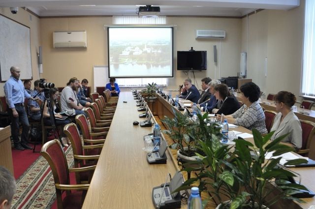 Круглый стол «Особенности проведения Пробной переписи населения 2018 года в Великом Новгороде».