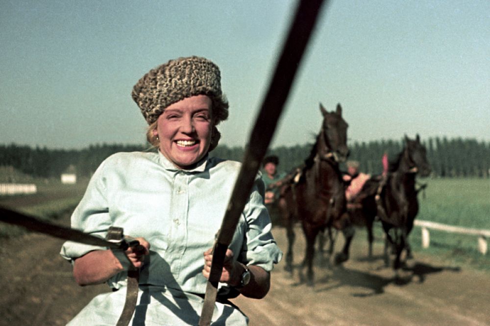 «Кубанские казаки» (1949) — Галина Ермолаевна Пересветова.