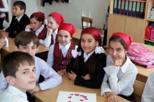 Русский станет «родным языком» в расписании.