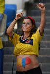 Кое-кто из колумбийцев начал поддерживать свою сборную еще до рождения.