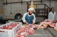 При переработке мяса учитывается каждый килограмм.
