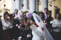 Более 700 тюменских пар выбрали для свадьбы июнь