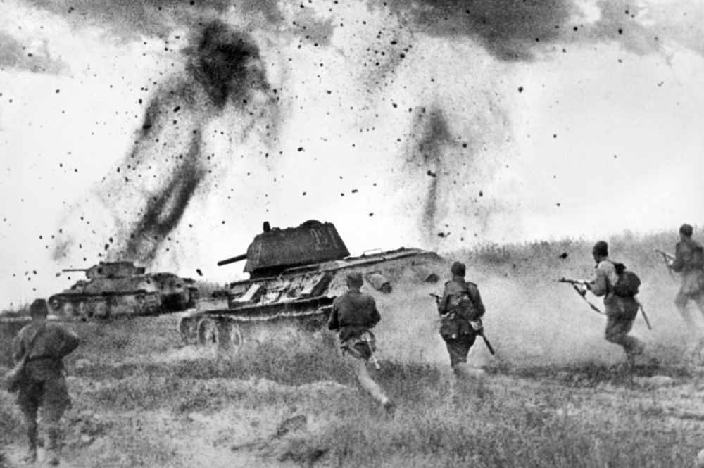 Атака соединений 5 Гвардейской танковой армии в районе Прохоровки.