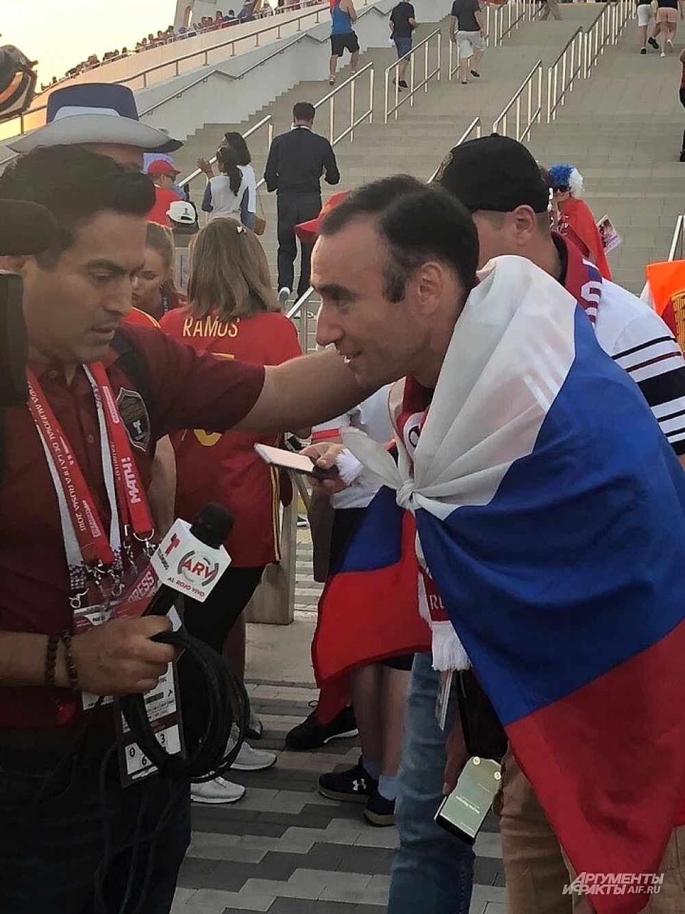 Граждане Испании теперь болеют за российских футболистов.