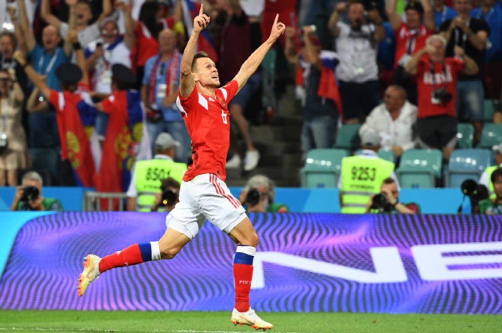 Автор первого гола Денис Черышев.