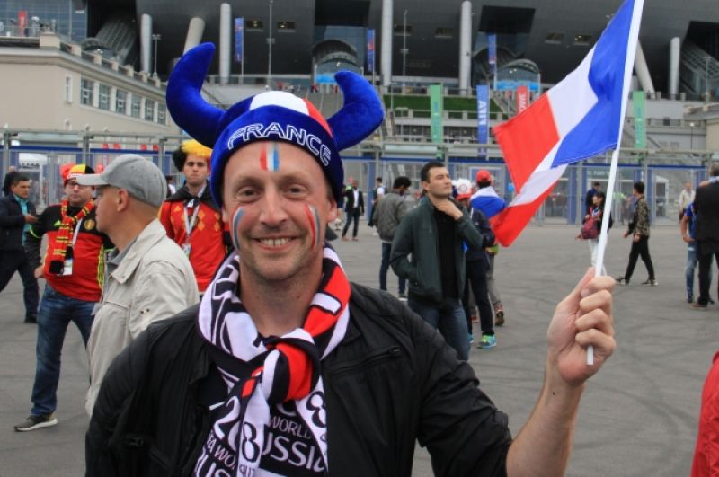 Французы рады, что их сборная в полуфинале!