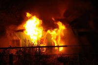 Из-за грозы под Тюменью горели дома в Зубарева и Перевалово