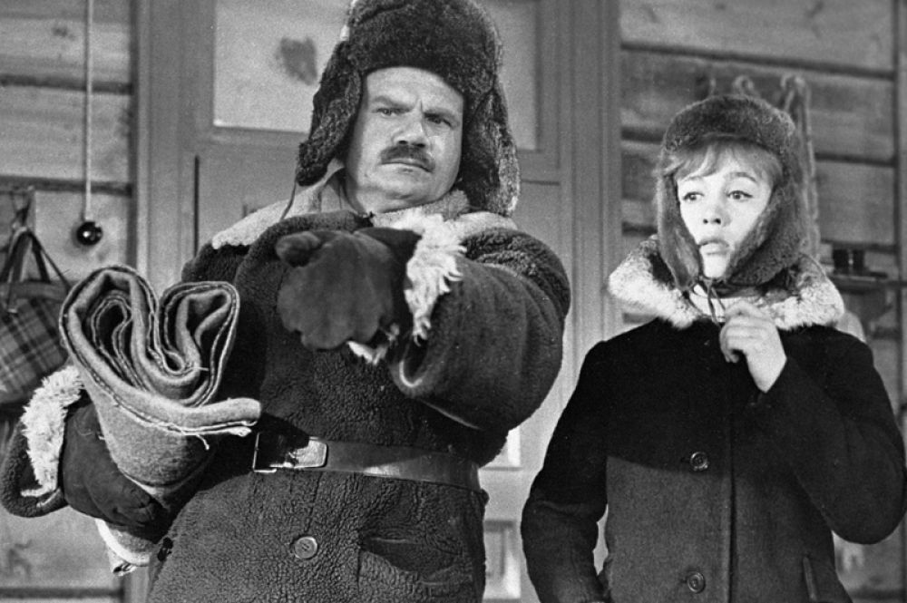 «Девчата» (1961) — комендант.