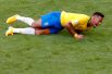 Бразильский футболист Неймар получил травму во время матча Бразилия-Мексика в Самаре.