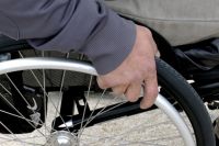 Тюменка обвиняет родственников инвалида в безразличии