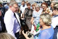 Жители Омска задают вопросы врио губернатора региона Александру Буркову.