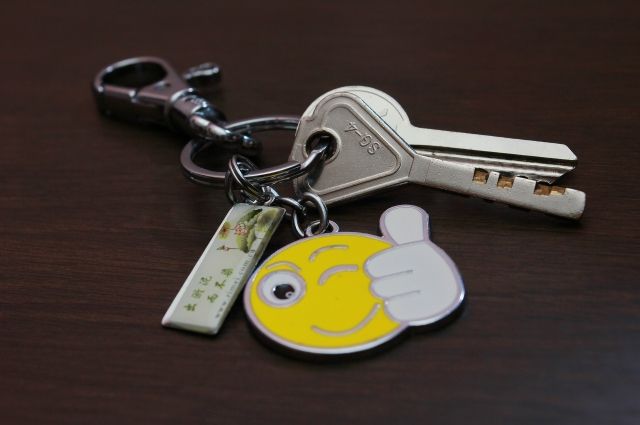 В Таштагольском районе детям-сиротам вручили ключи от новых квартир.