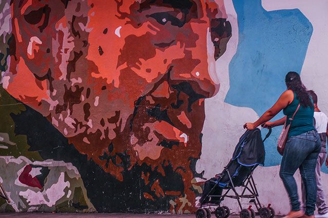 Граффити с изображением Фиделя Кастро.