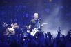 На третьем месте — рок-группа Metallica и их 43,2 млн долларов.