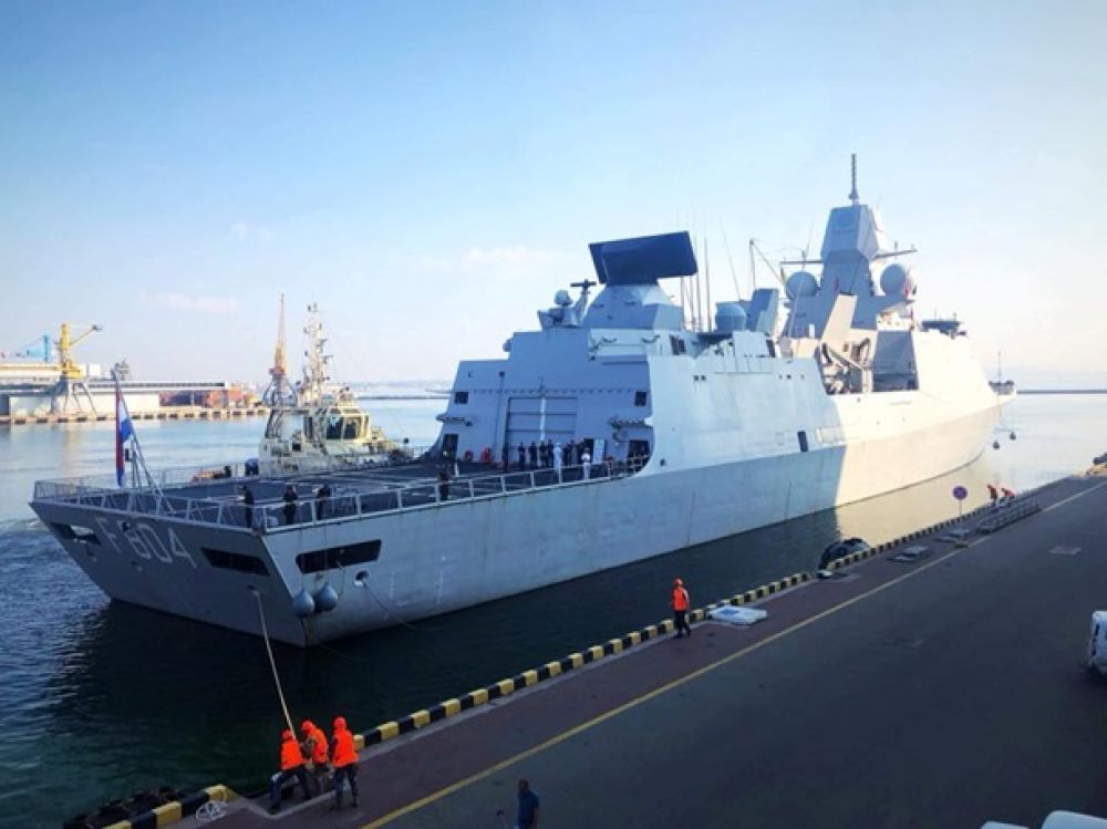 Корабли входят в Постоянную военно-морскую группу и Постоянную противоминную военно-морскую группу Северноатлантического альянса.