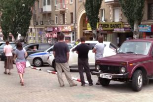 В Донецке произошла авария с участием 20-летней пособницы терформирований и патруля ОБСЕ