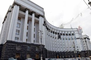 Гройсман предложил Кабмину создать резервы жидкого хлора