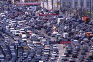 В центре Киева из-за непогоды пробки достигли рекордных 10 баллов