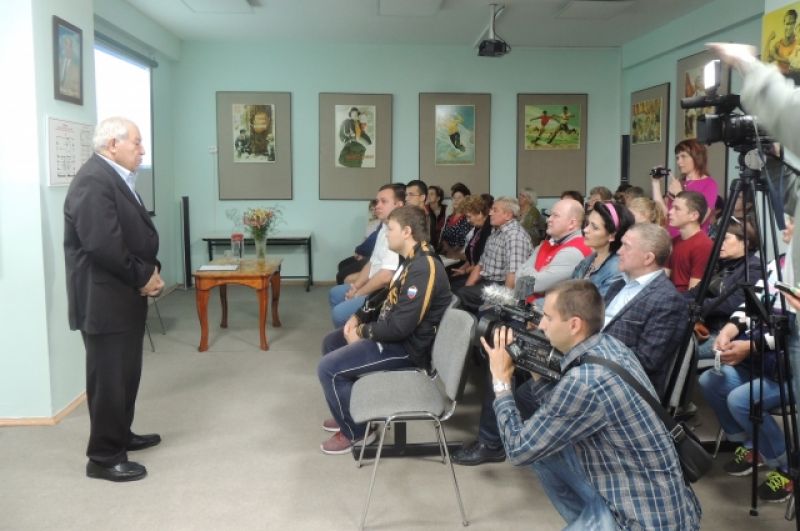 Дмитрий Миндиашвили на встрече с жителями села рассказал о своем воспитаннике.