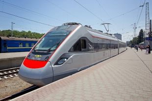 В «Укрзализныце» планируют запустить новый скоростной электропоезд