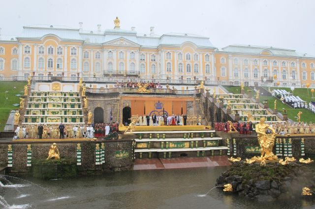 Тюменские школьники посетят Большой Императорский дворец в Санкт-Петербурге