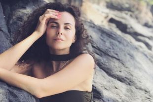«Ножки – огонь»: Настя Каменских приятно удивила фанатов новым образом