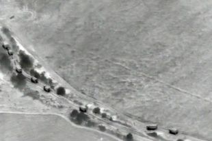 Миссия ОБСЕ заметила близ Донецка большую колонну грузовиков с оружием