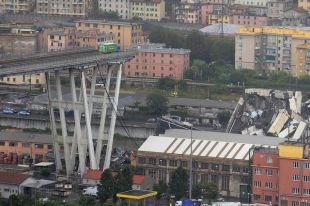 Крушение моста в Генуе: среди пострадавших есть украинцы
