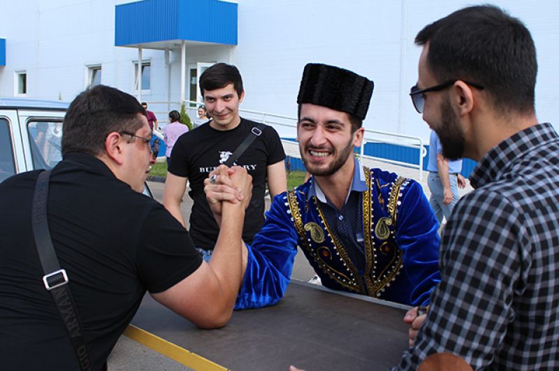 Азербайджанцы готовы помериться силой с гостями