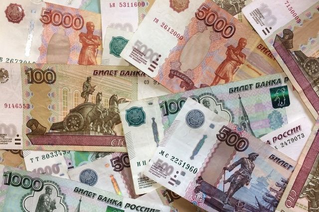 В Оренбурге главный бухгалтер УК подозревается в присвоении 500 тысяч.