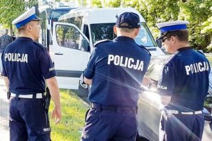 В Польше на парня и девушку из Украины набросились трое мужчин с мачете