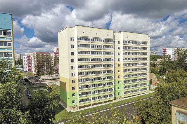 Дом на ул. Судозаводской планировали сдать в IV квартале этого года. Но уже 31 августа жильцы начнут принимать квартиры. 