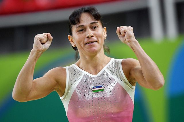Оксана Чусовитина (Узбекистан) во время квалификационных соревнований по спортивной гимнастике на XXXI летних Олимпийских играх.