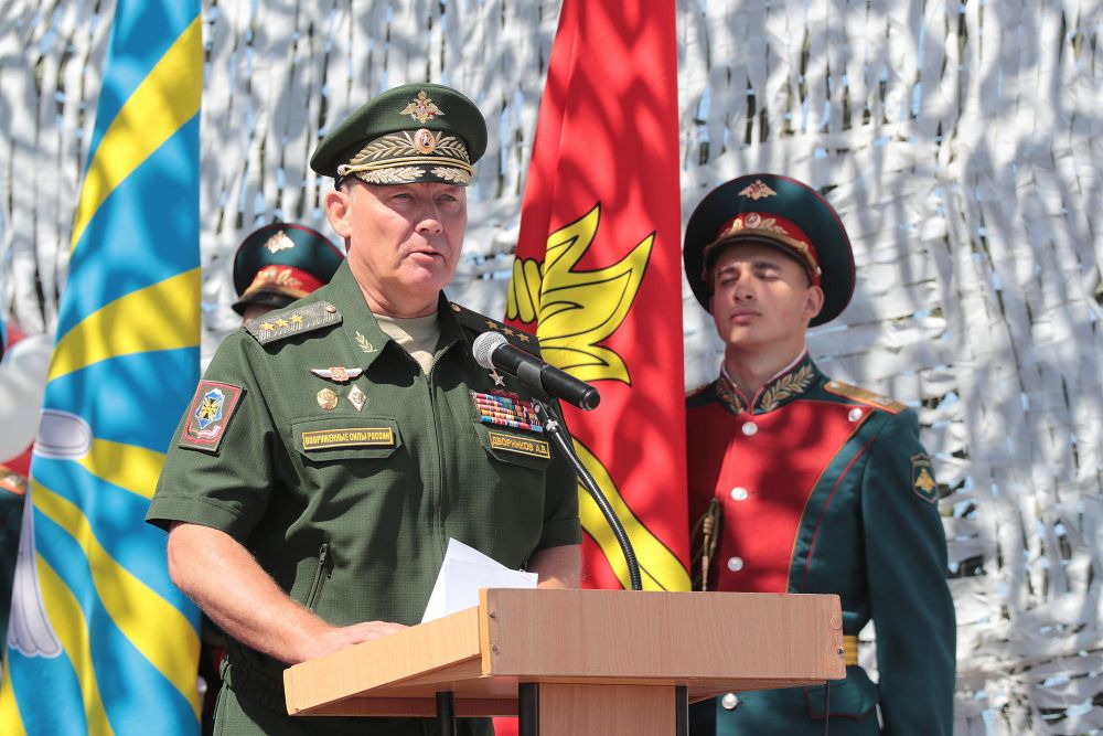 Старт форуму дал командующий войсками ЮВО генерал-полковник Александр Дворников.