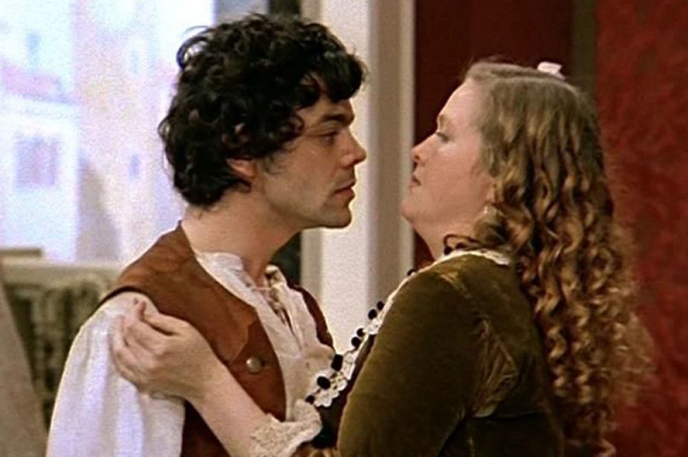 В музыкальной комедии «Труффальдино из Бергамо» (1976) она сыграла роль Смеральдины, служанки в доме Панталоне.