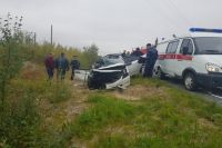 На дороге Сургут-Салехард иномарка врезалась в грузовик Scania