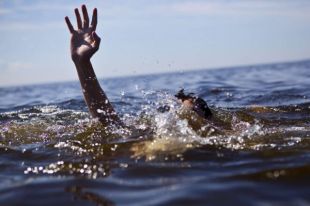 В Черновцах в реке обнаружили тело парня, исчезнувшего после прыжка в воду
