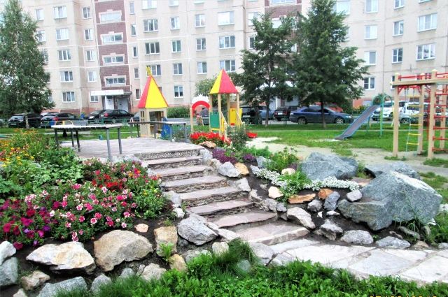 Дворы в Челябинске могут стать комфортными и красивыми, если жители сами примут участие в благоустройстве.