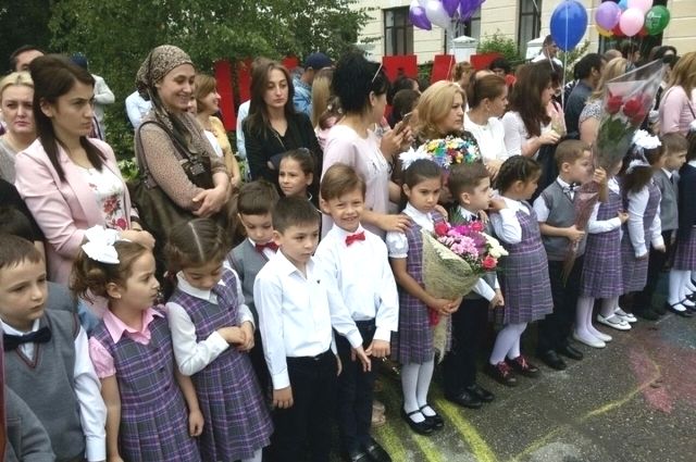 Более 200 тысяч ребят пойдут в 1 класс на Северном Кавказе.