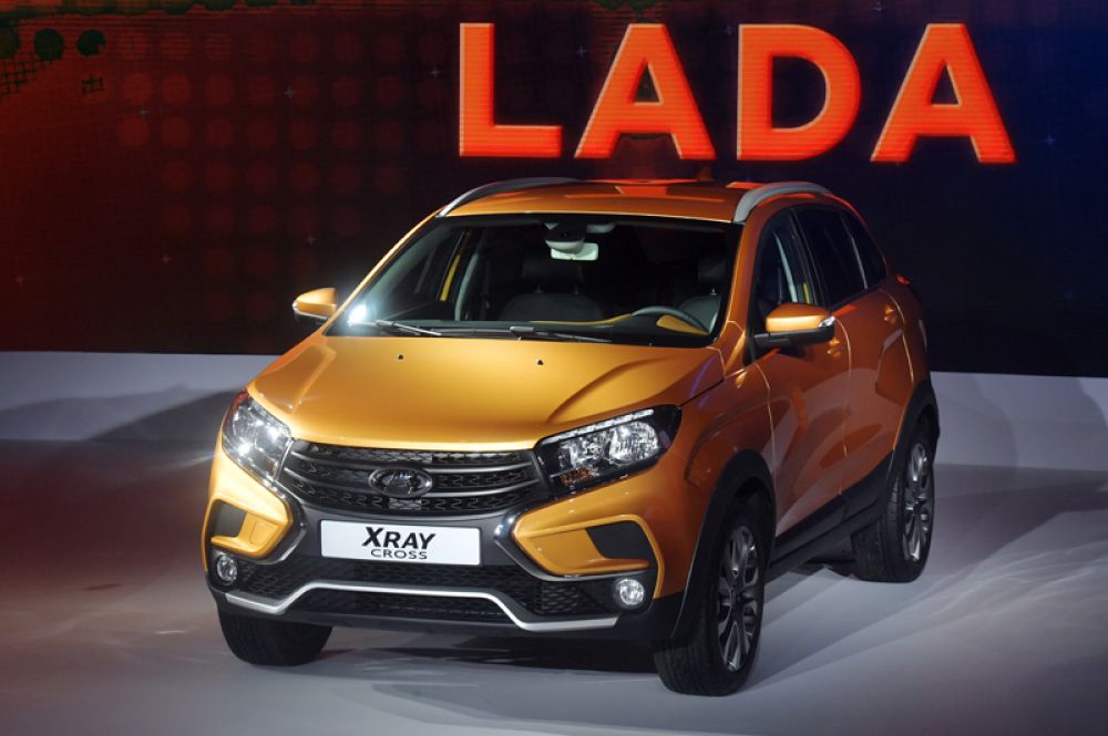 LADA XRAY Cross.