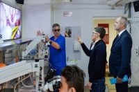 Дмитрий Артюхов посетил Федеральный центр нейрохирургии в Тюмени