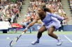 Американка Серена Уильямс играет против Карин Виттхёфт из Германии на Открытом чемпионате США по теннису, Нью-Йорк.