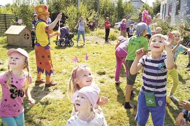 Детский праздник «Краски лета» организовали в ТОС «Головановский». 