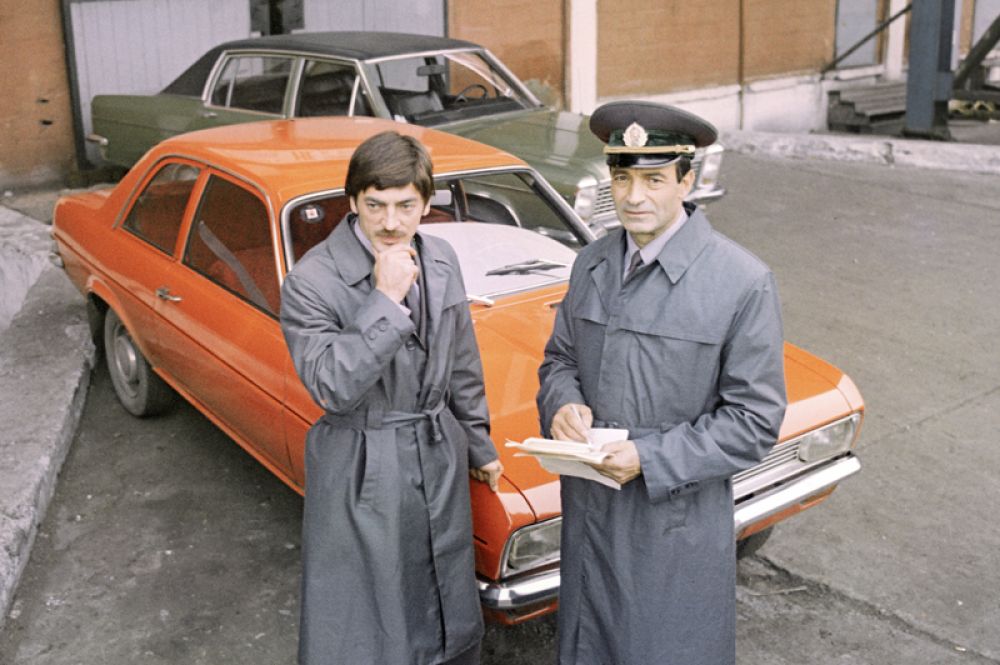 «Таможня» (1982) — Владимир Николаевич Никитин, начальник группы досмотра.