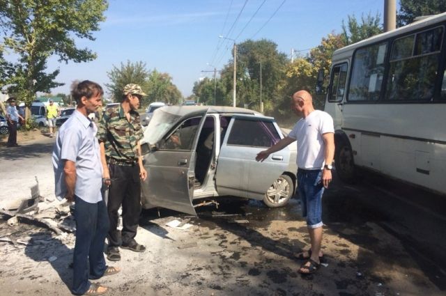 УМВД: в ДТП на ул. Илекской пострадали три человека.