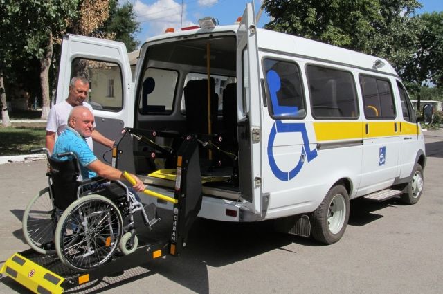 В ЦСО Гуково организовано специальное транспортное обслуживание для жителей города – «Социальное такси». 