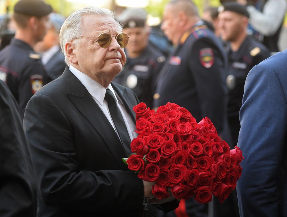 Музыкант Юрий Антонов перед церемонией прощания с народным артистом СССР, певцом, депутатом Государственной Думы РФ Иосифом Кобзоном.