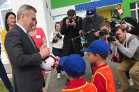 Александр Моор открыл два детских сада в Тюмени